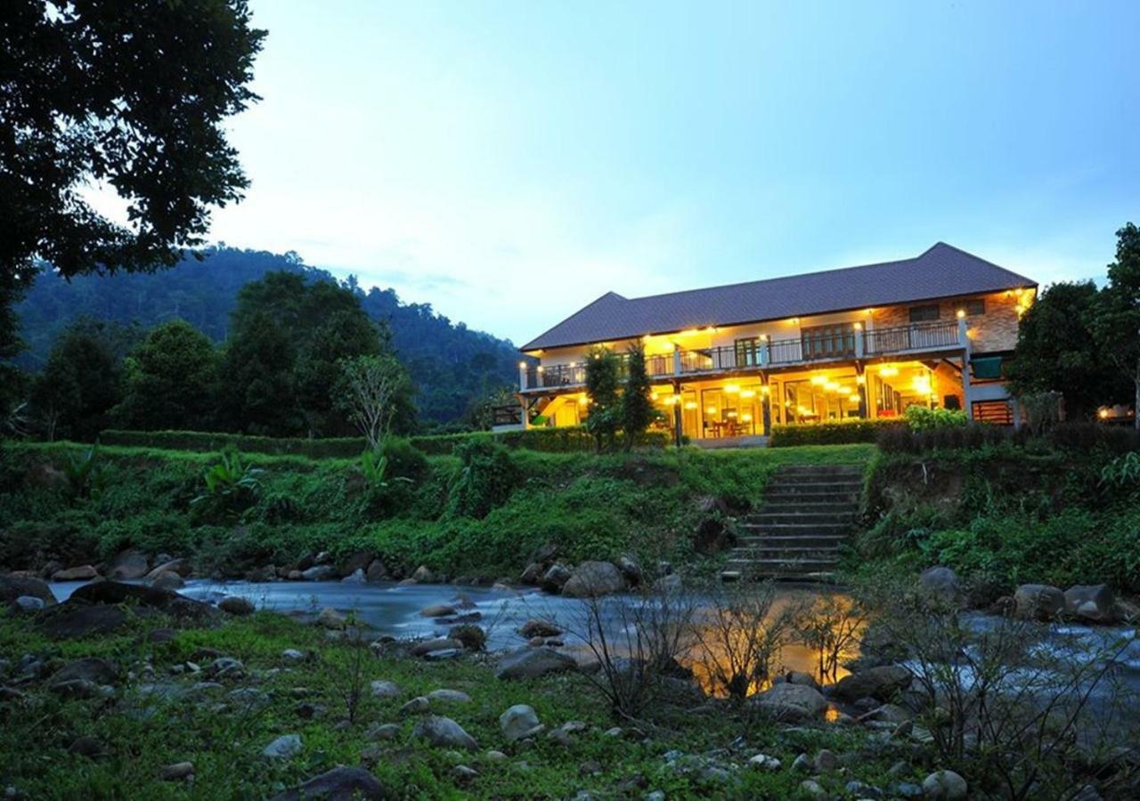 Akantuka Homestay Chanthaburi Exteriör bild