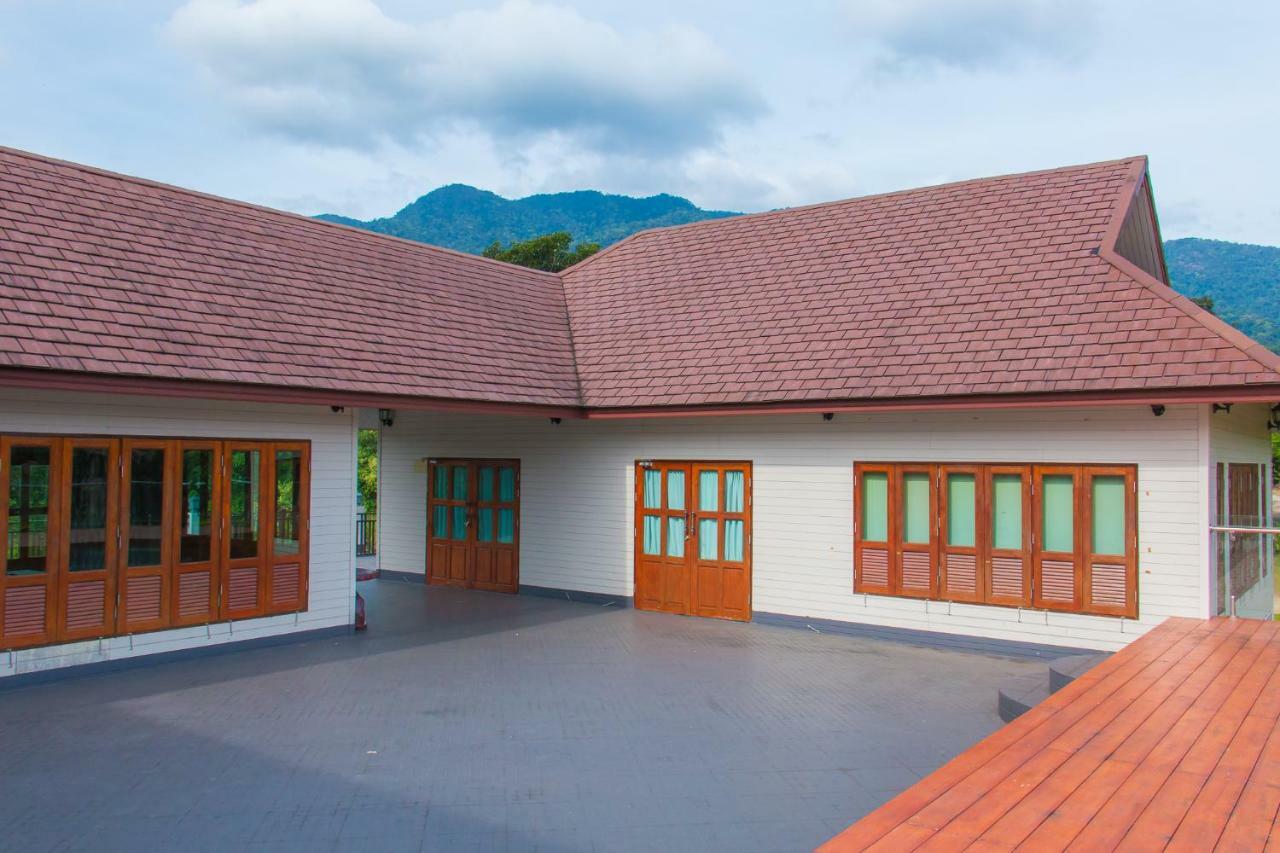 Akantuka Homestay Chanthaburi Exteriör bild