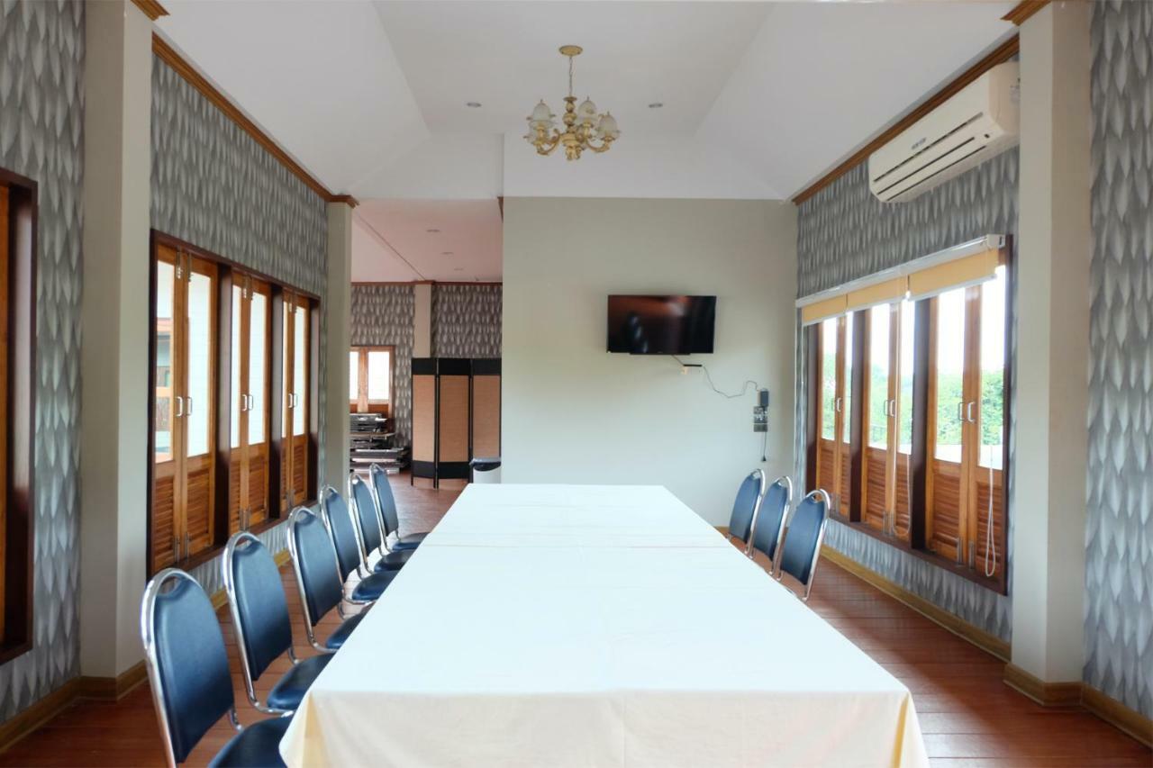 Akantuka Homestay Chanthaburi Exteriör bild